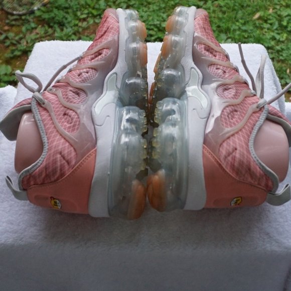 RARE Women's Nike Vapor Max Plus Bleached Coral sneakers sz 8.5 M - Picture 6 of 11